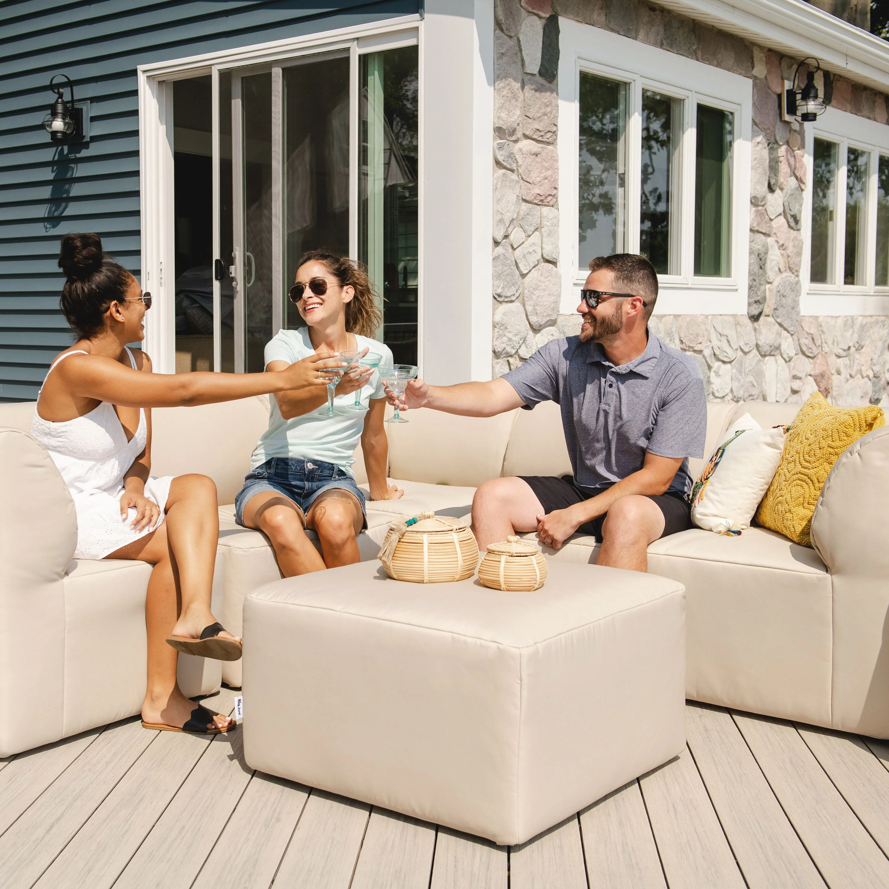 Patio 6pc Sectional - Image 50