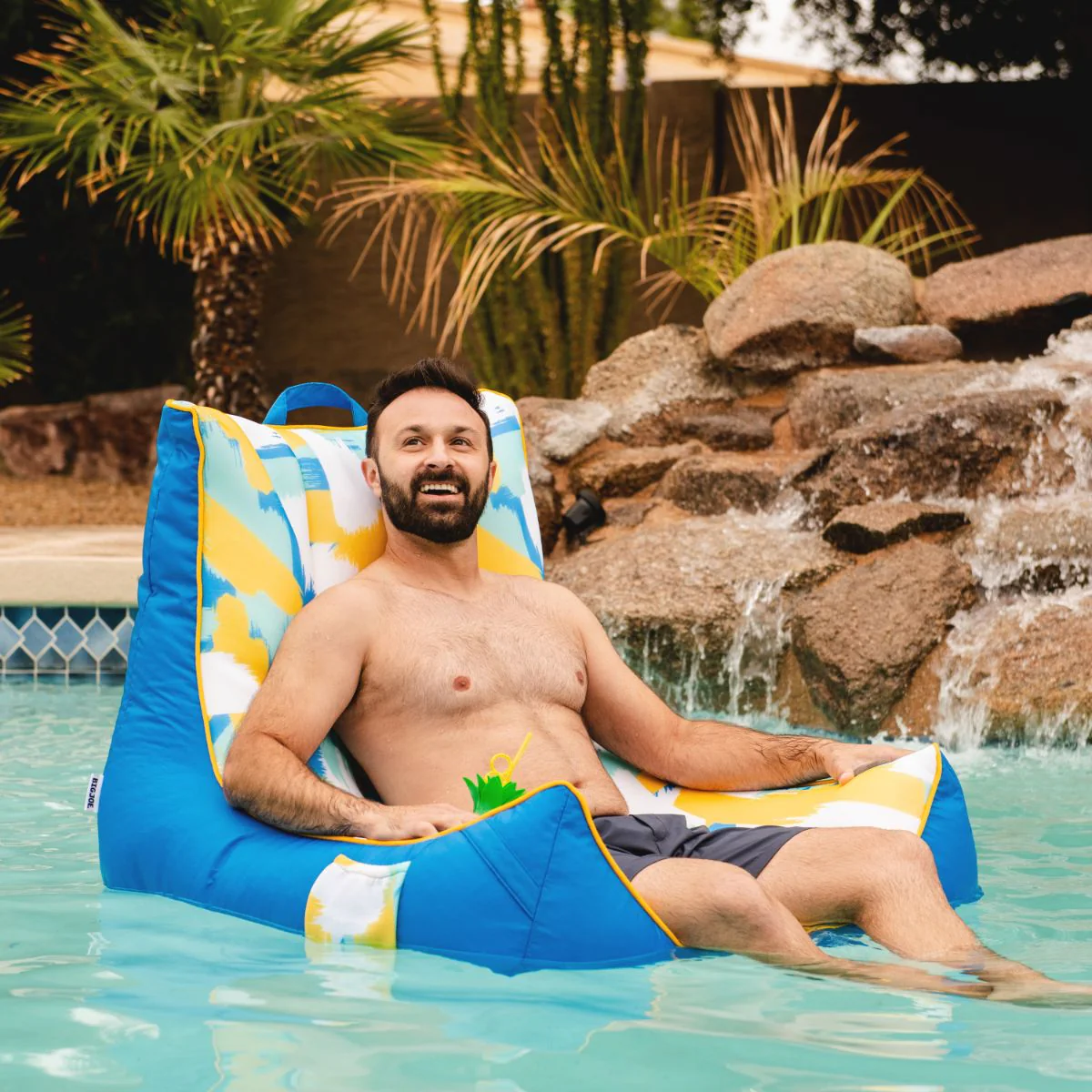 Captain's Pool Float - Image 49