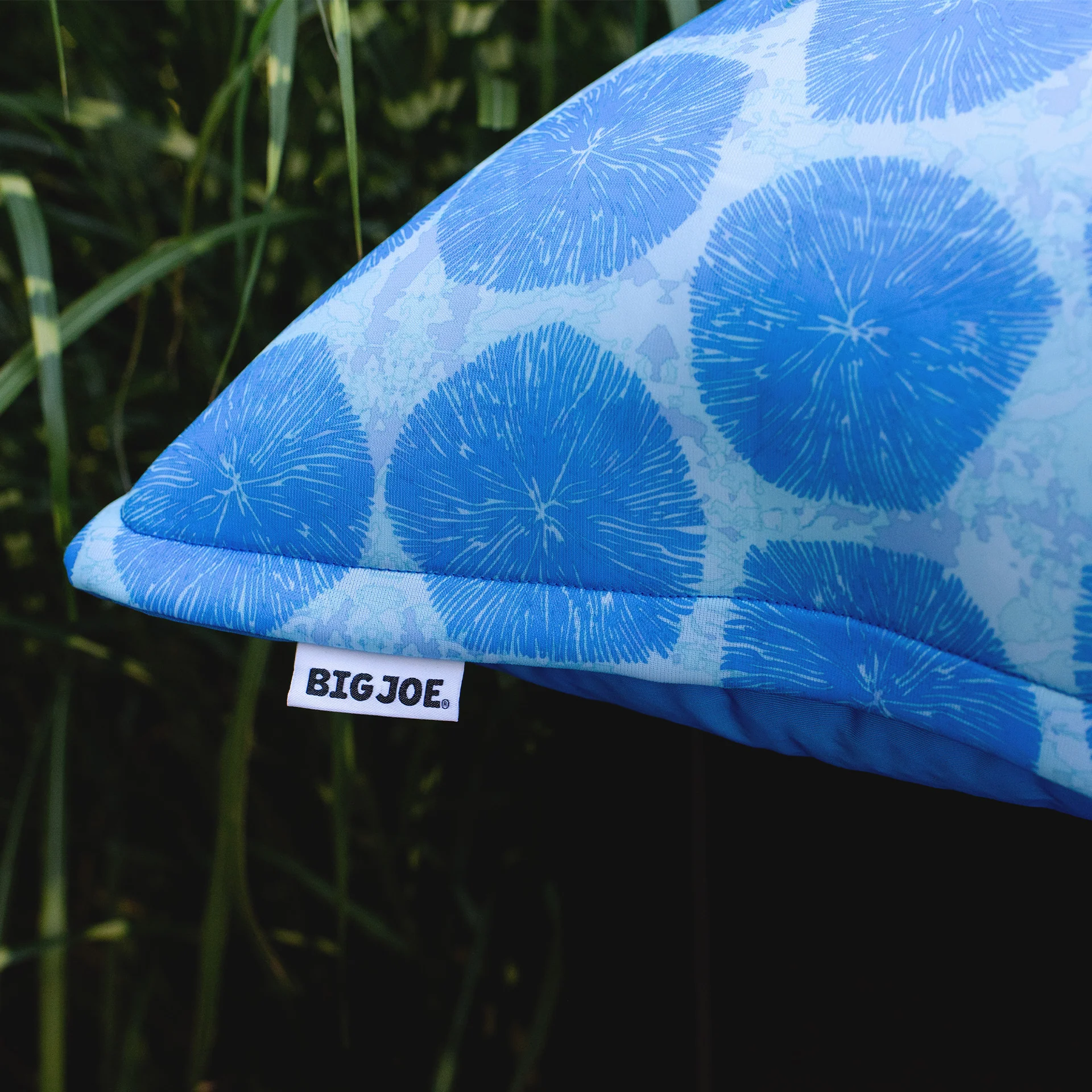 Lagoon Lounger - Image 138