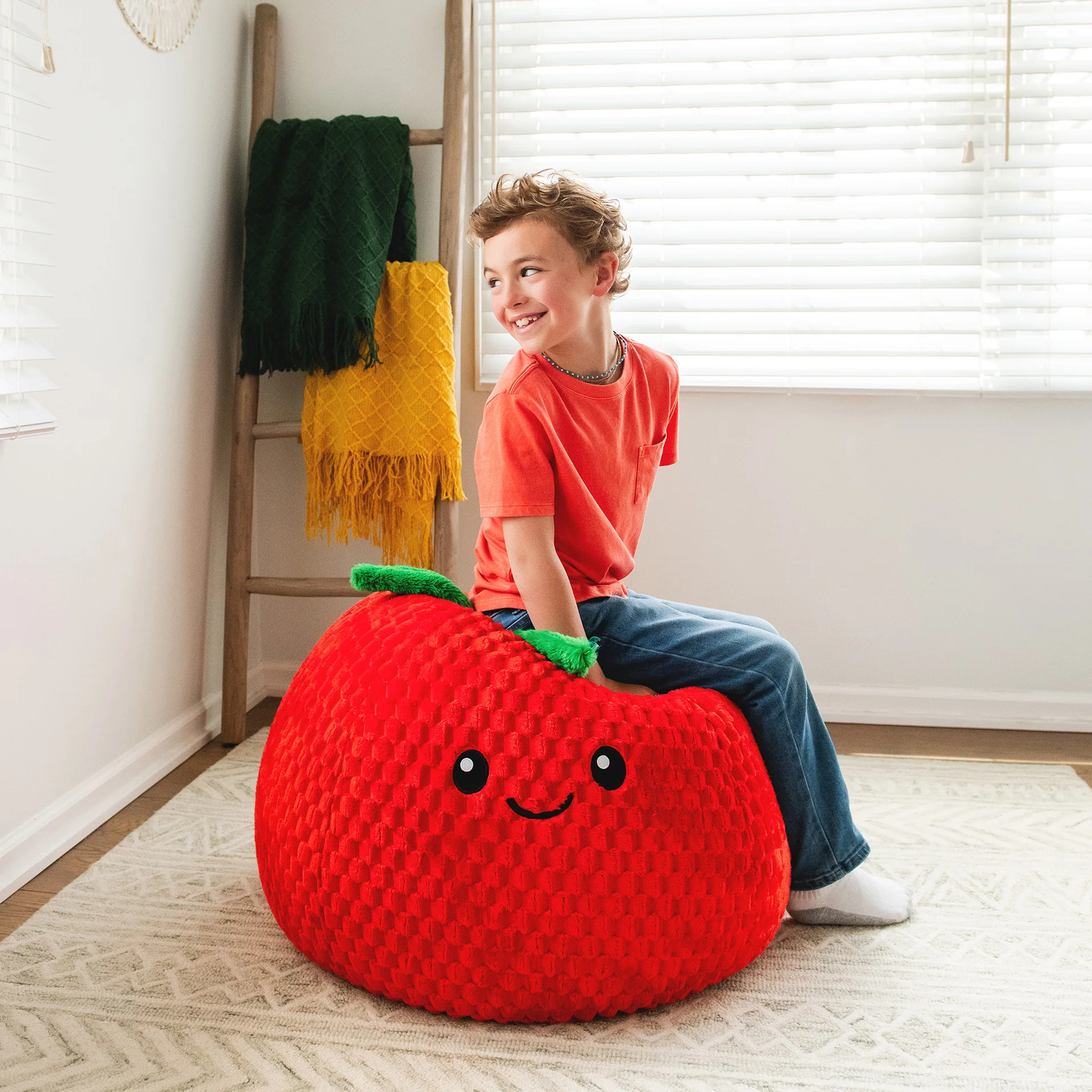 Strawberry PlushiPals™ - Image 9